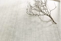 Icelandia Hand Knotted Rug White -Home Decoration Store RDA271 03 20IcelandiaWhiteLifestyle 8b5ab545 fe56 4de4 8510 0cece31f1d06