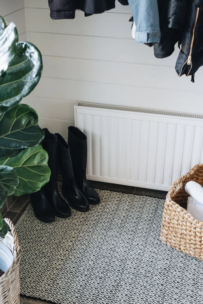 Crystal Black Indoor Outdoor PET Rug 2 Crystal Black Indoor Outdoor PET Rug - Image 2