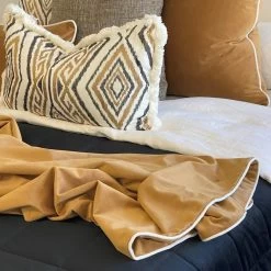 Rodeo Luxe Throw Caramel -Home Decoration Store shopify 292c0a757bbb1bed8f5b33e8f4e0201a rodeo luxe thrwo caramel