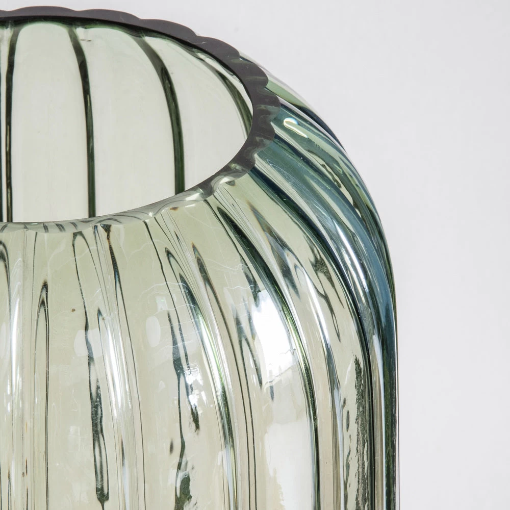 Amya Lustre Vase Green 170x170x300mm 3 Amya Lustre Vase Green 170x170x300mm - Image 3