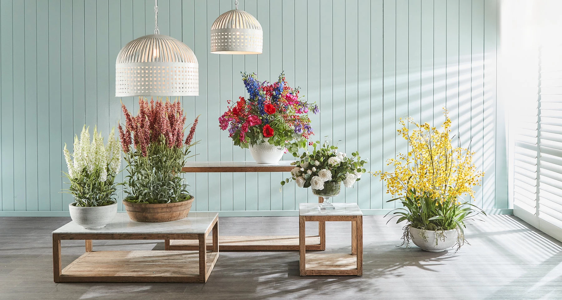 Fayette Foral Arrangement In Cement Pot White 4 Fayette Foral Arrangement In Cement Pot White - Image 4