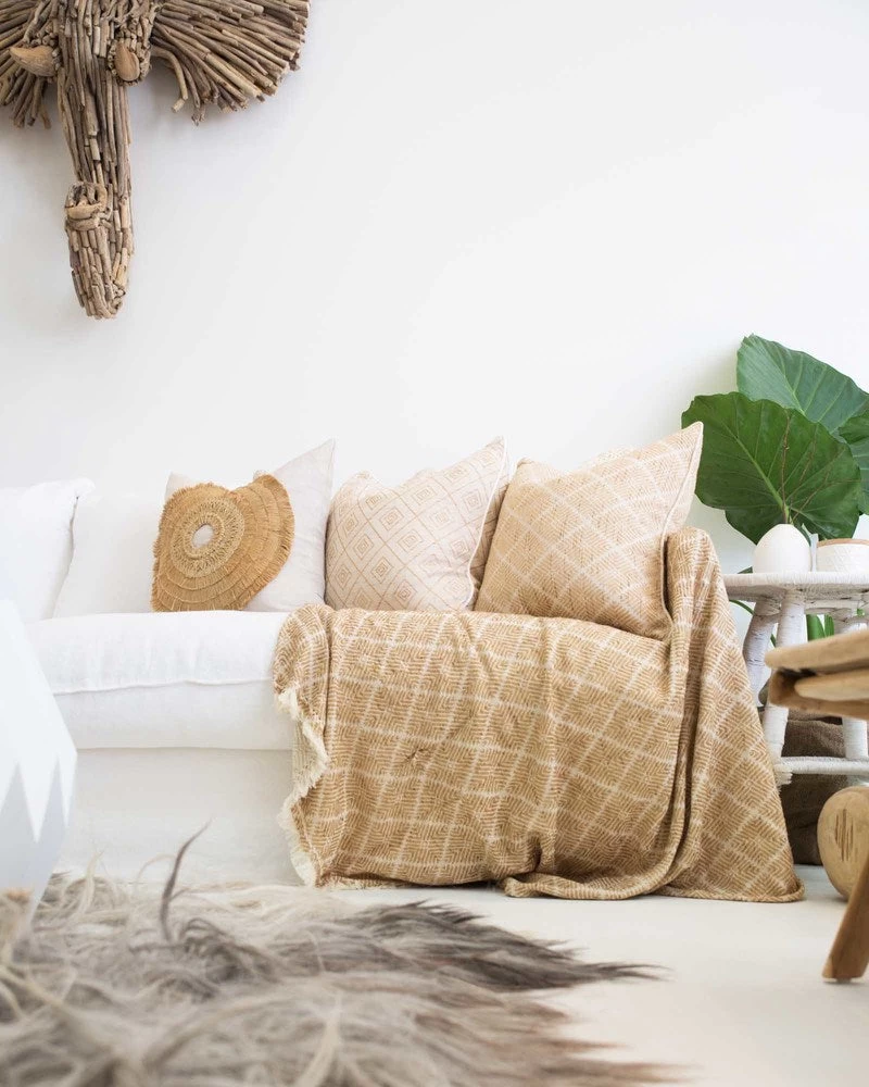 Phulkari Weave Natural Lounge Cushion 2 Phulkari Weave Natural Lounge Cushion - Image 2